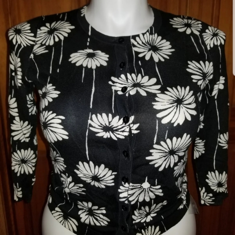 Cardigan By Talbots Daisy